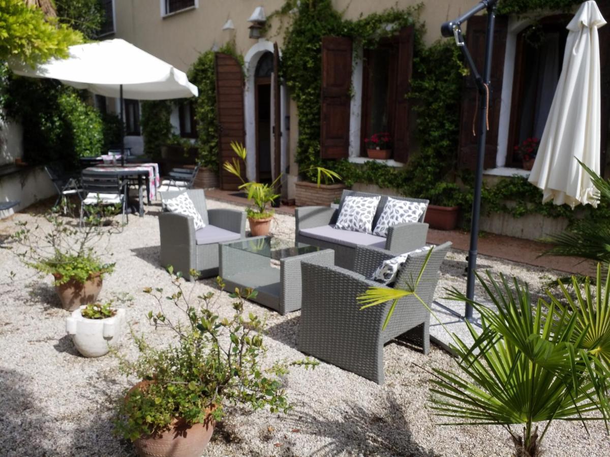 Hotel Residenza La Dimora Imperfetta Salionze Exterior foto